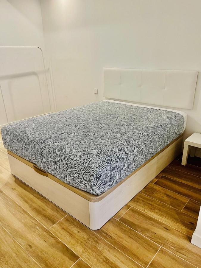 Bernabeu/ C.Universitaria Apartments مدريد المظهر الخارجي الصورة