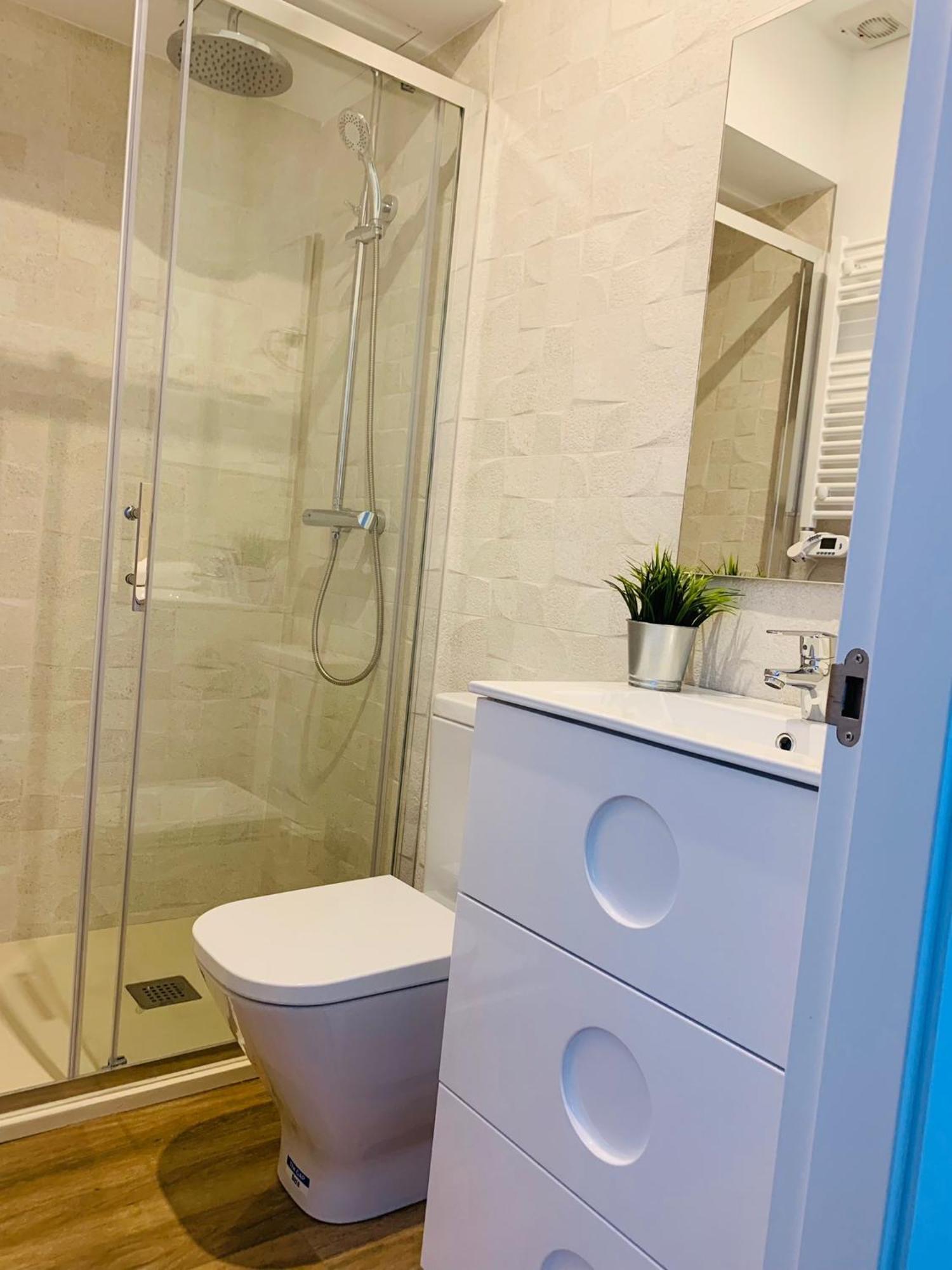 Bernabeu/ C.Universitaria Apartments مدريد المظهر الخارجي الصورة